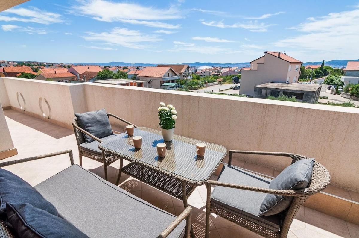 Apartments Brane - Free Parking Задар Екстериор снимка
